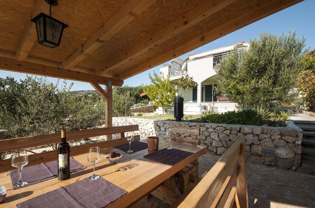 Guest House Loranum Sevid Exterior foto